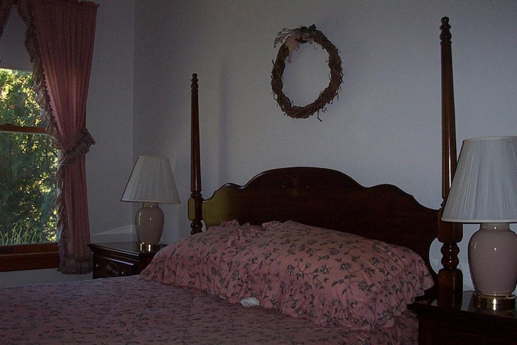 Chesapeake Inn Of Lenox Bilik gambar